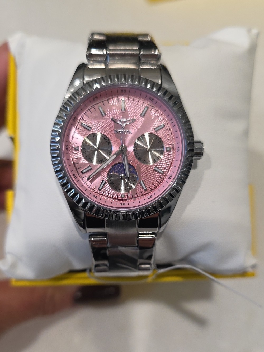 899. Invicta Specialty I Model 69873 Ladies 38mm quartz